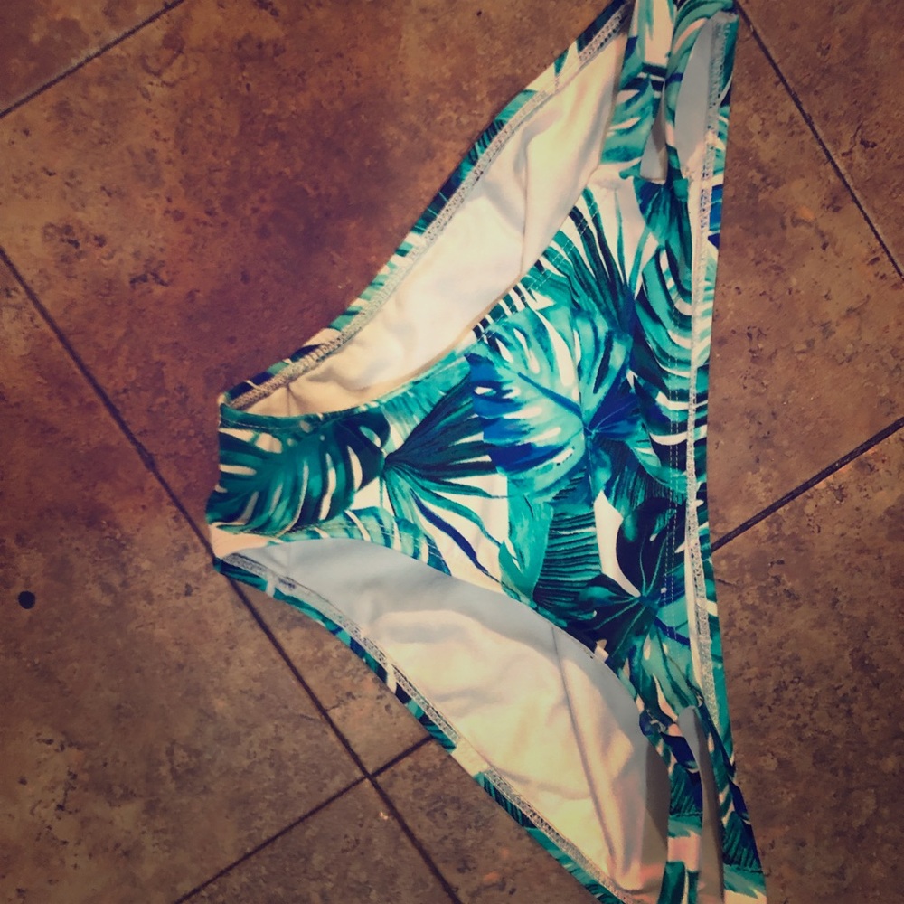 Bikini bottoms